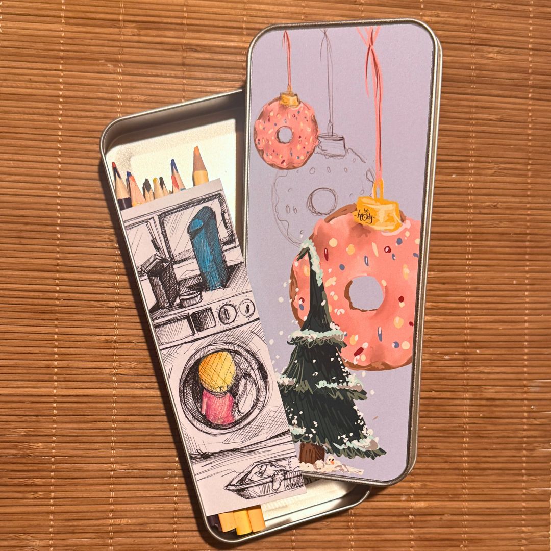 Casting Couch Volane Pen Box Lata de regalo hecha por Buttwich